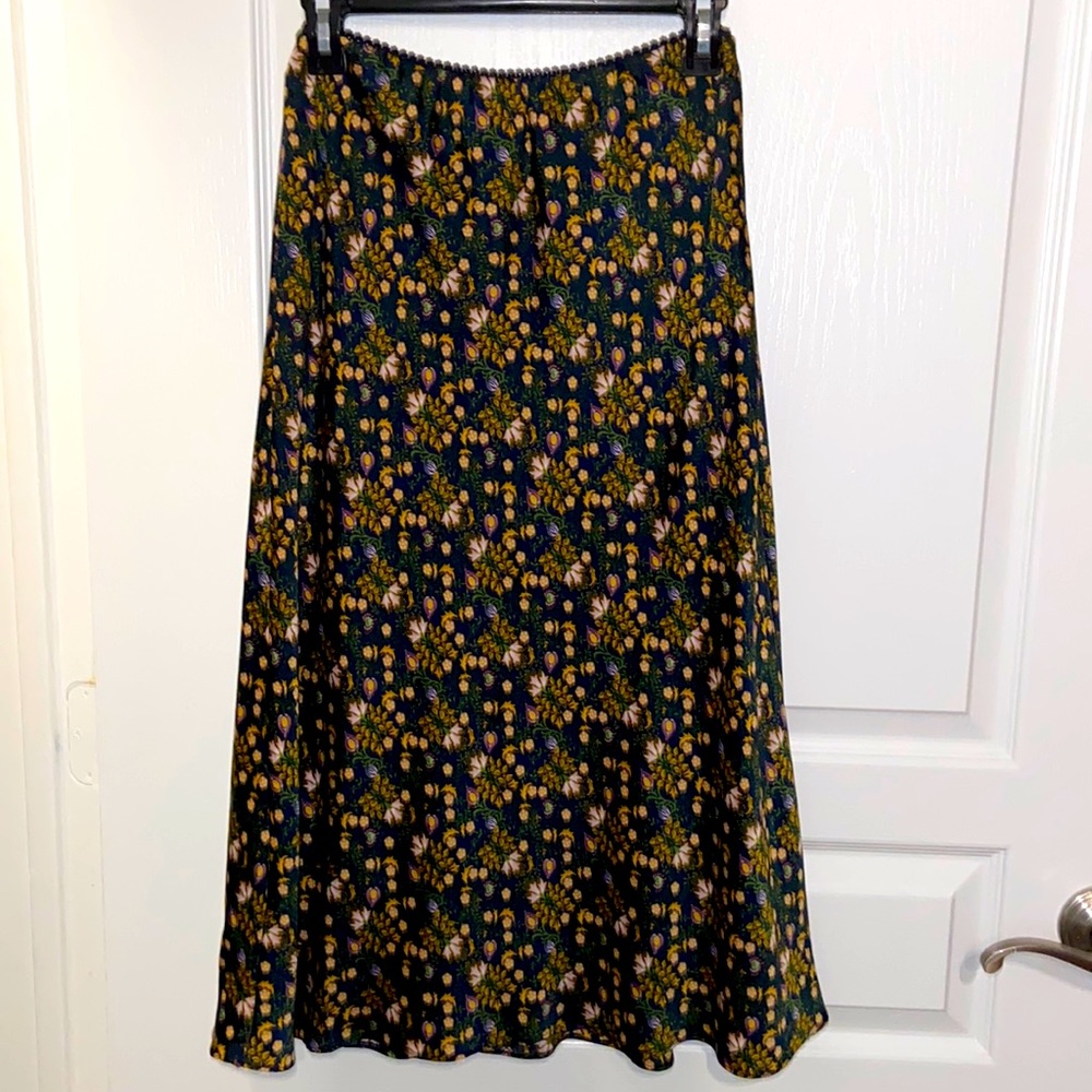 Chelsea & Violet- Navy Floral Midi Skirt
